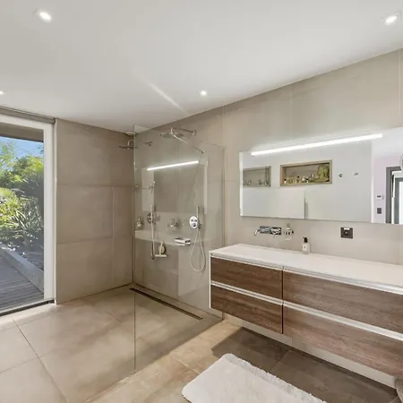 Dezem-infinity Pool-hot Tub-near Cannes-panorama-ac Villa Mandelieu